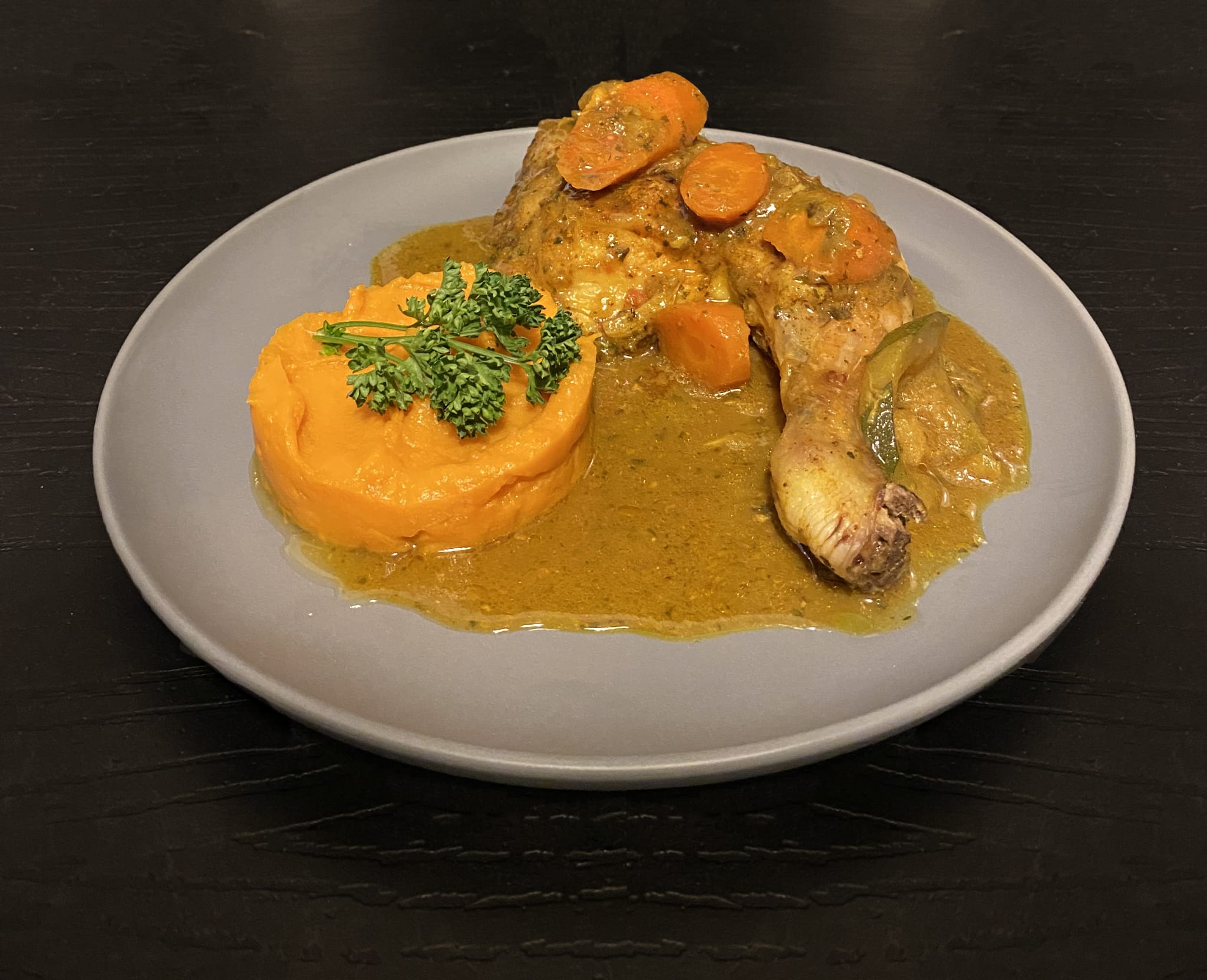 Colombo de poulet purée de patate douce